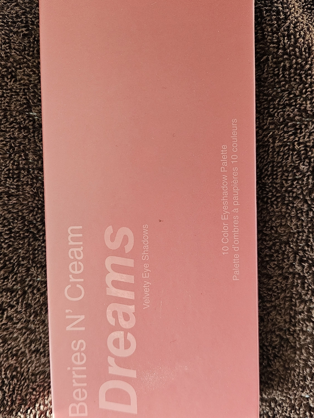 Berries N' Cream Dreams Velvet Eye Shadow Palette - Pink